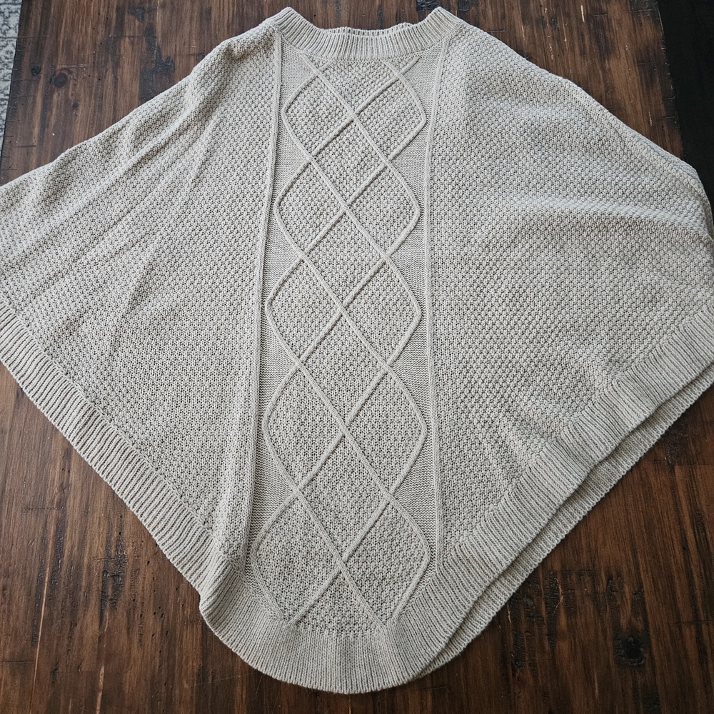 Northern Reflections Cream Knit Poncho